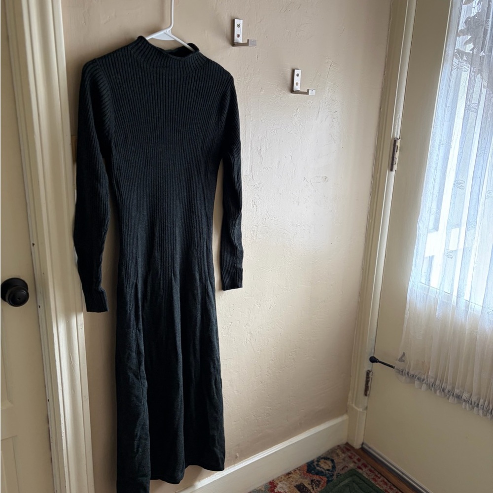 British Brand Poetry 100% Merino Wool Sage Green Long Sleeve Dress